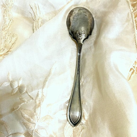 Holmes & Edwards Inlaid Silver IS + XIV Flatware 3 Tea Sugar Spoon Vintage - Picture 10 of 11